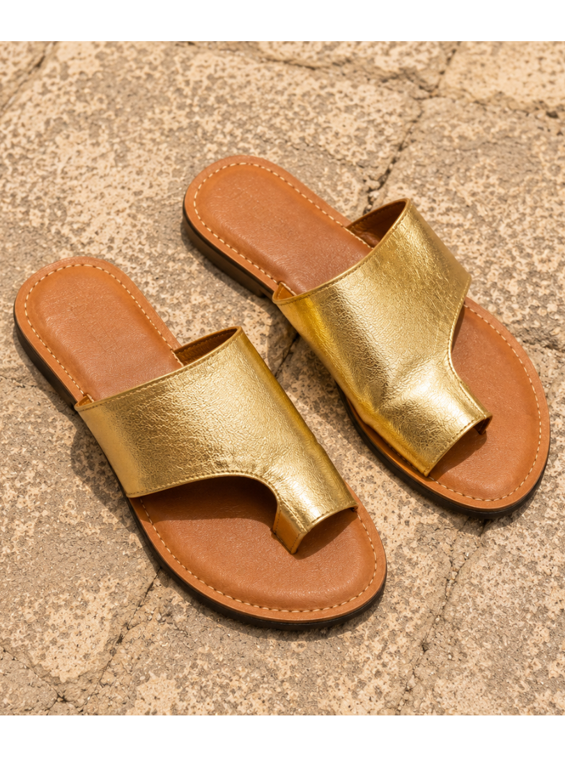 Sandales en cuir dore