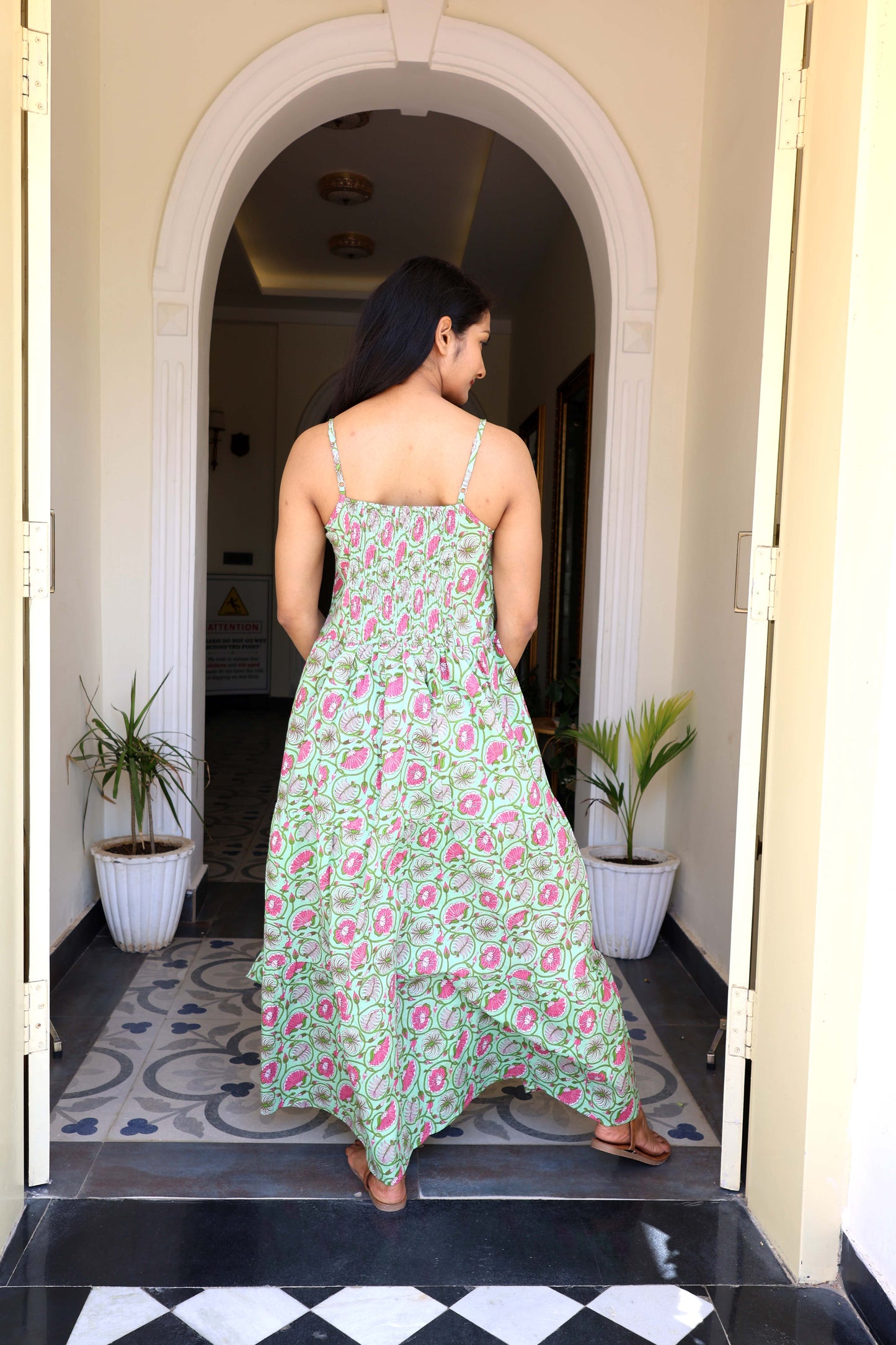 Robe longue à bretelles — imprimé fleuri Vert menthe et rose