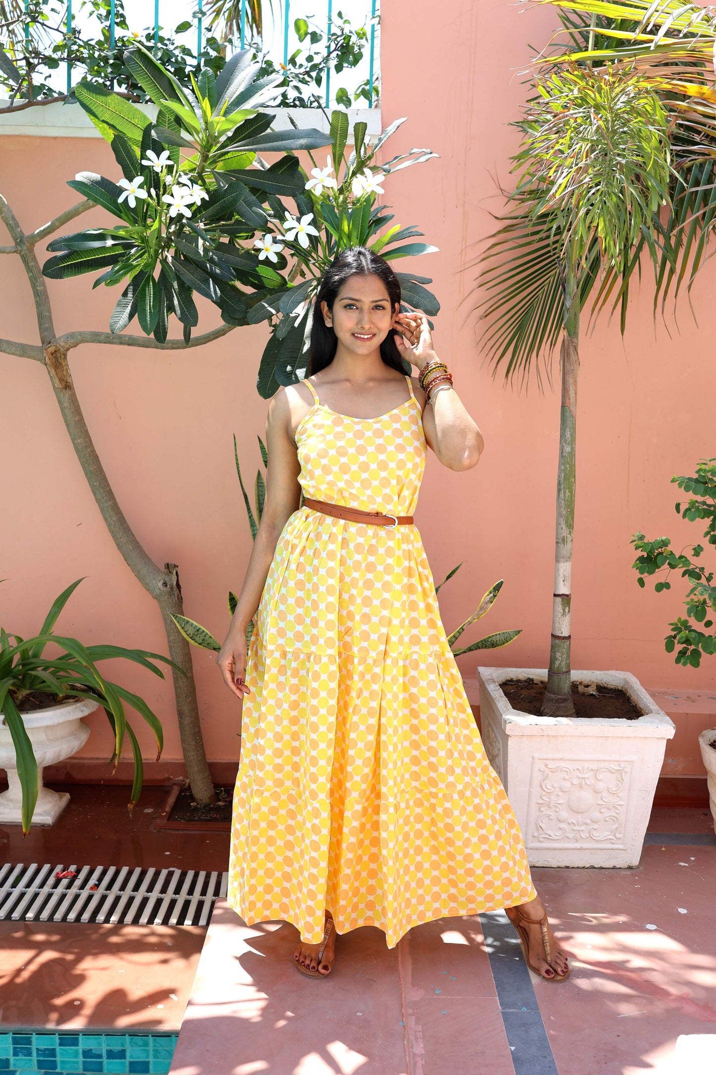 Robe longue à bretelles —imprimé pois jaune et orange