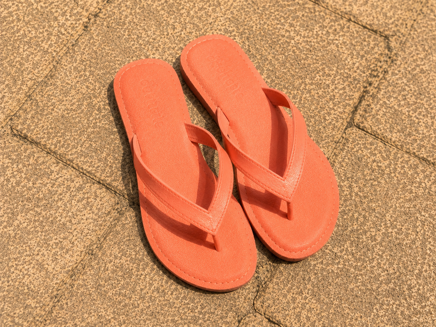 Tongs  en cuir corail